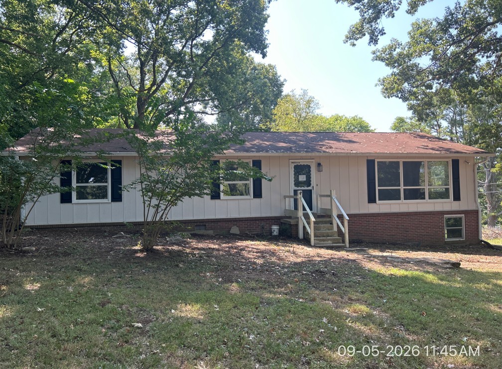 864 Tom Osborne Rd, Columbia, TN 38401