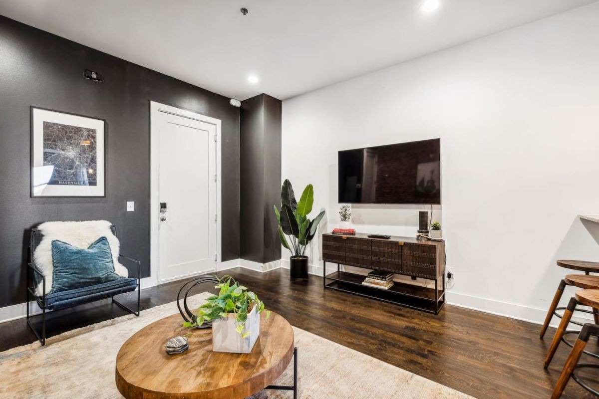 210 30th Ave N #306, Nashville, TN 37203