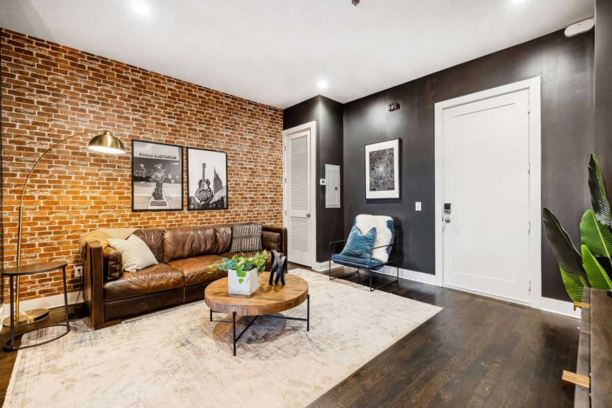 210 30th Ave N #306, Nashville, TN 37203