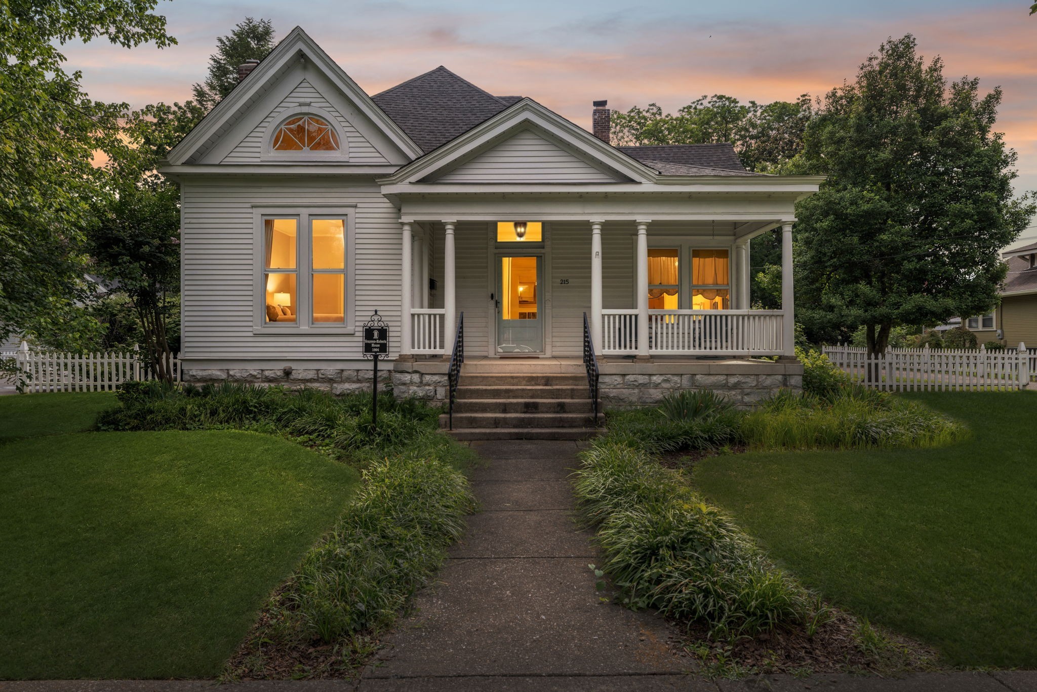 215 4th Ave S, Franklin, TN 37064