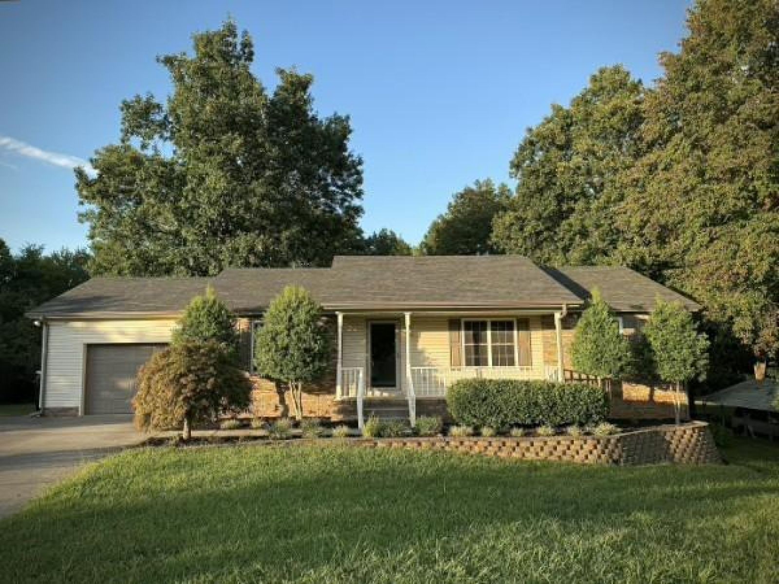 205 Rose St, Greenbrier, TN 37073