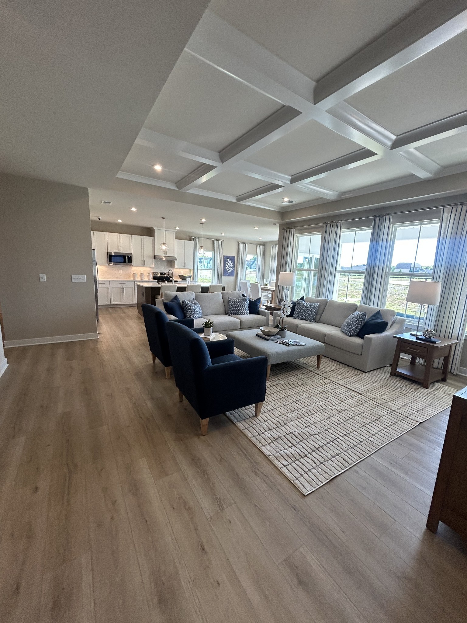 2420 Radcliffe Dr, Murfreesboro, TN 37128