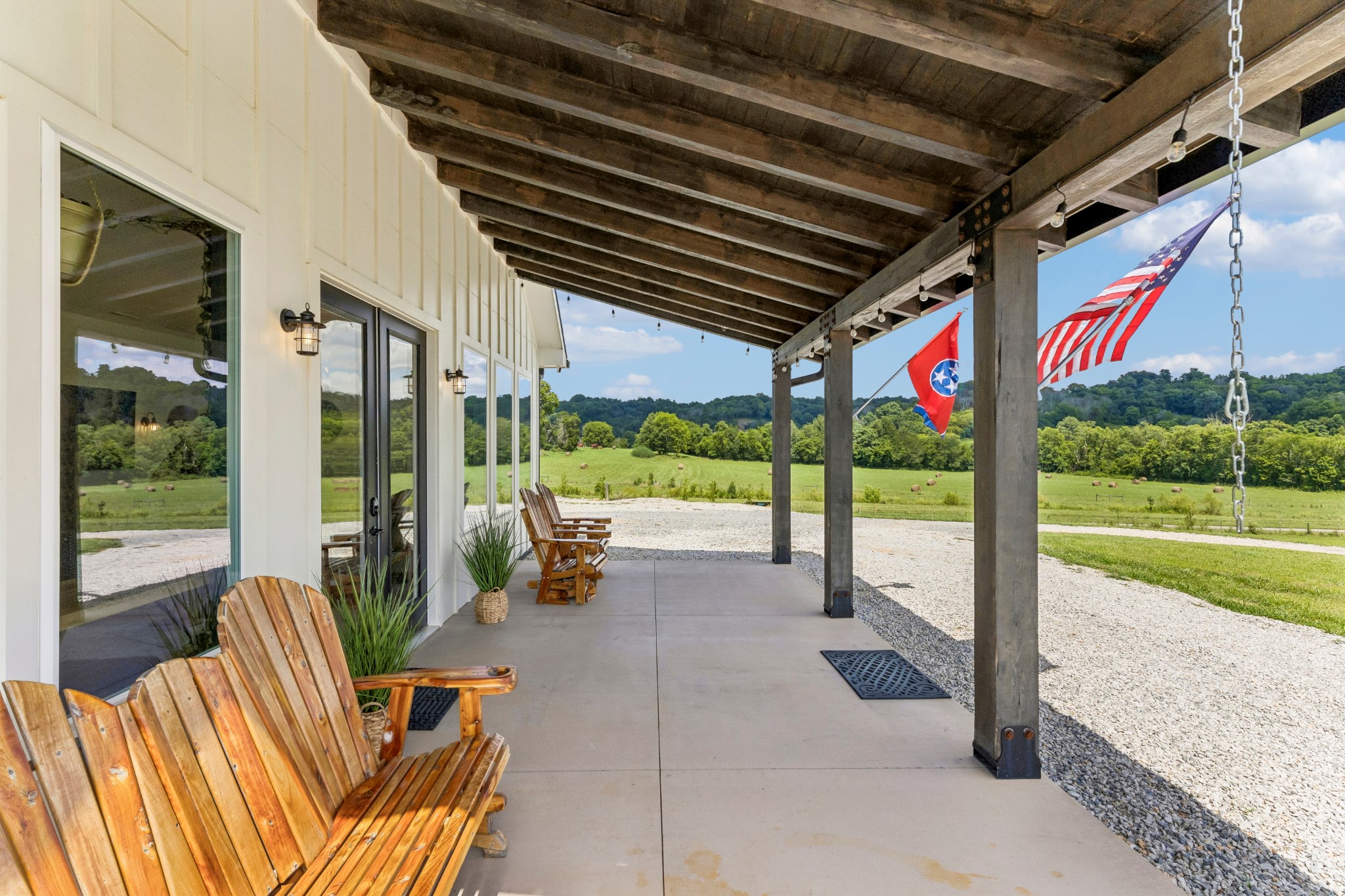 1574 Roy Sellers Rd, Columbia, TN 38401