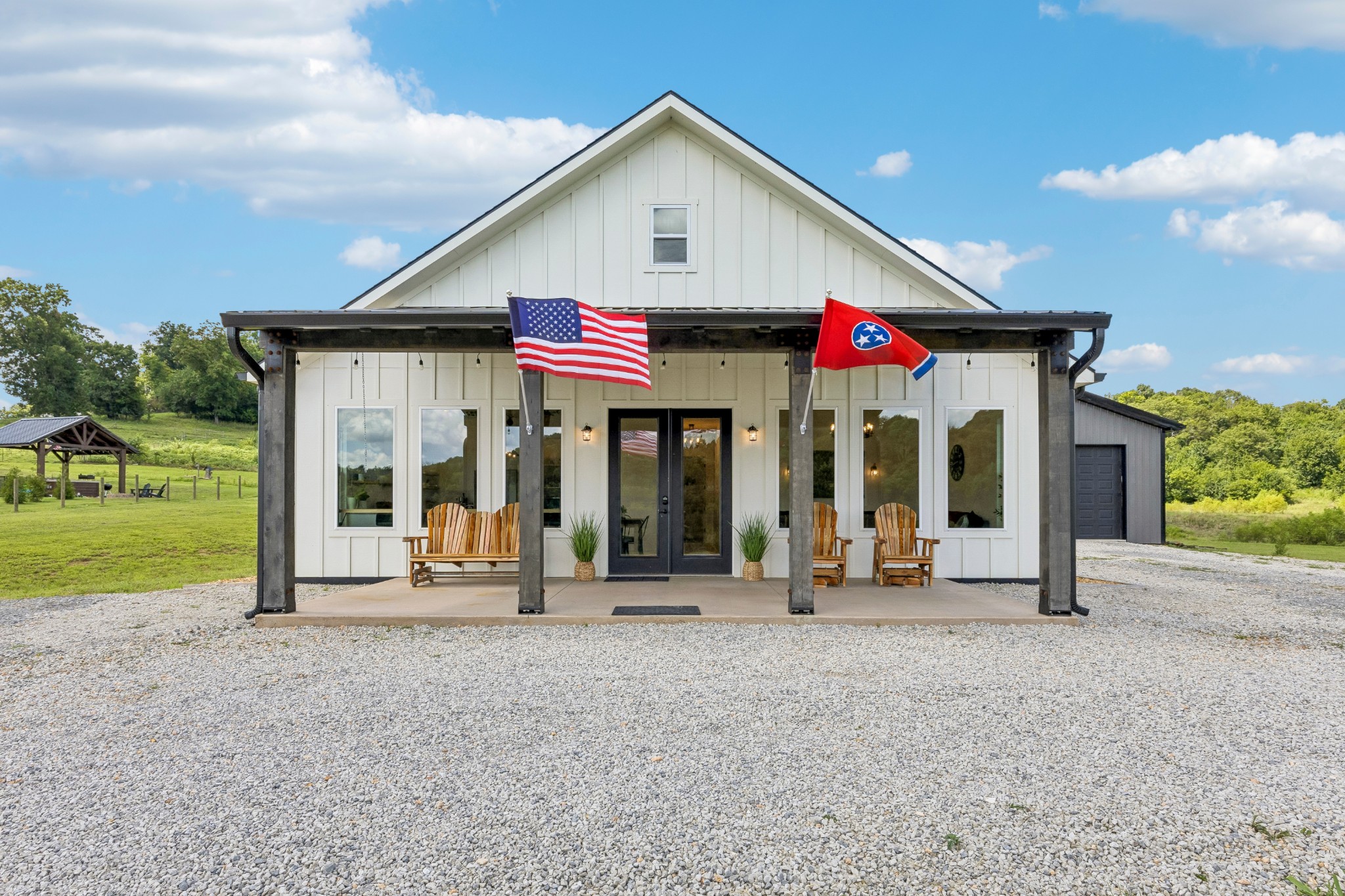 1574 Roy Sellers Rd, Columbia, TN 38401