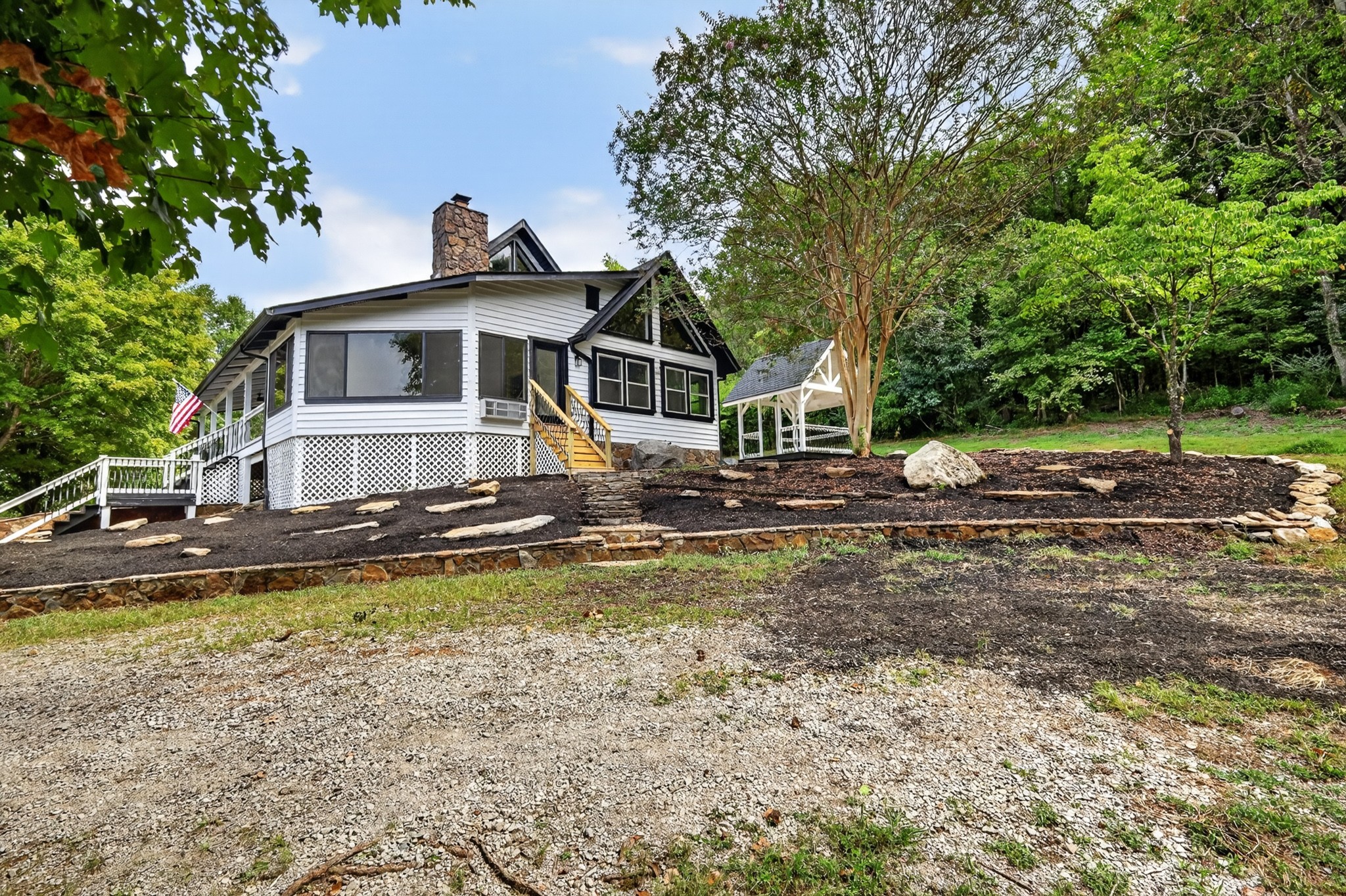 3771 Jimmy Gray Robinson Rd, Williamsport, TN 38487