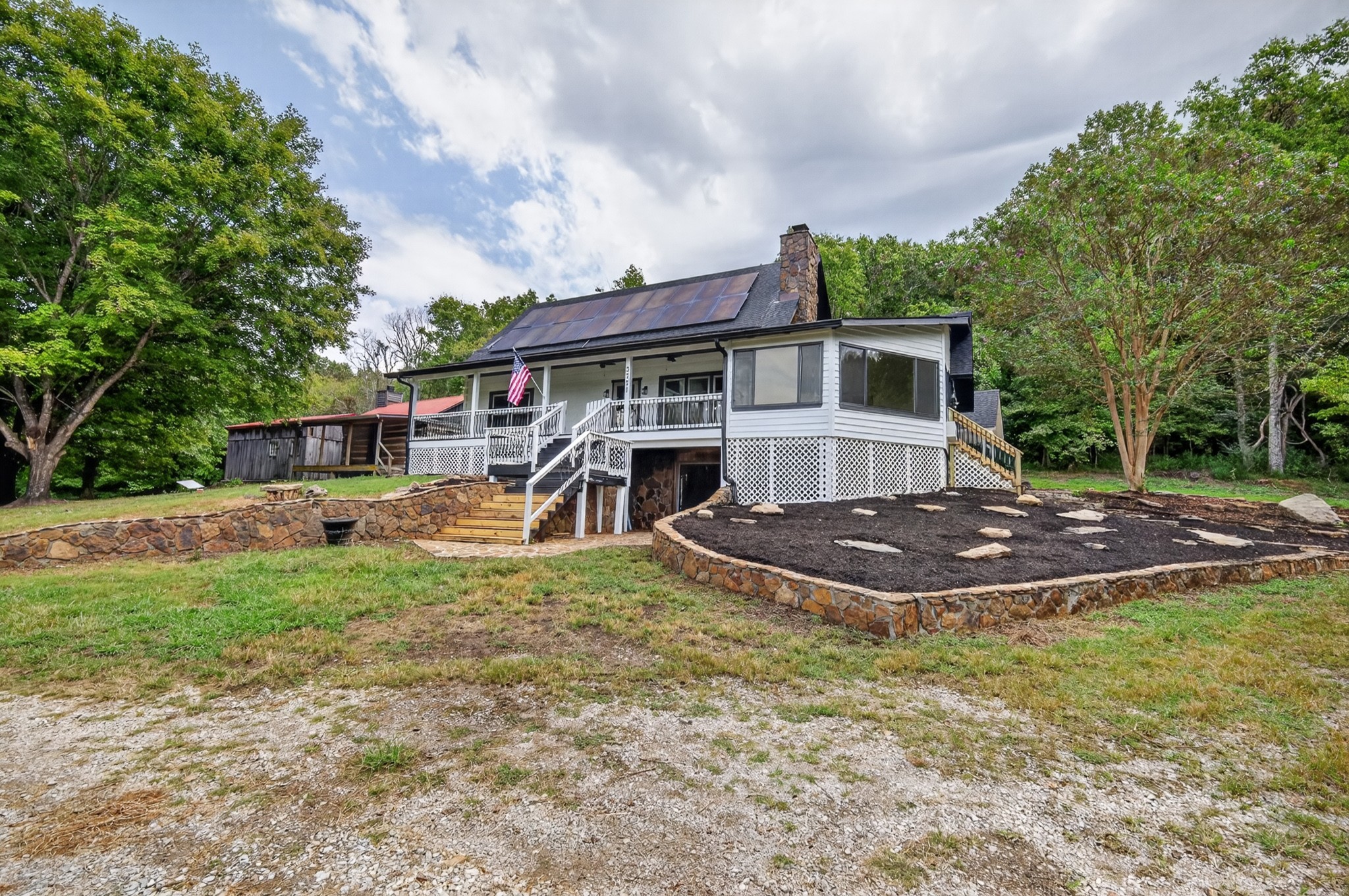 3771 Jimmy Gray Robinson Rd, Williamsport, TN 38487
