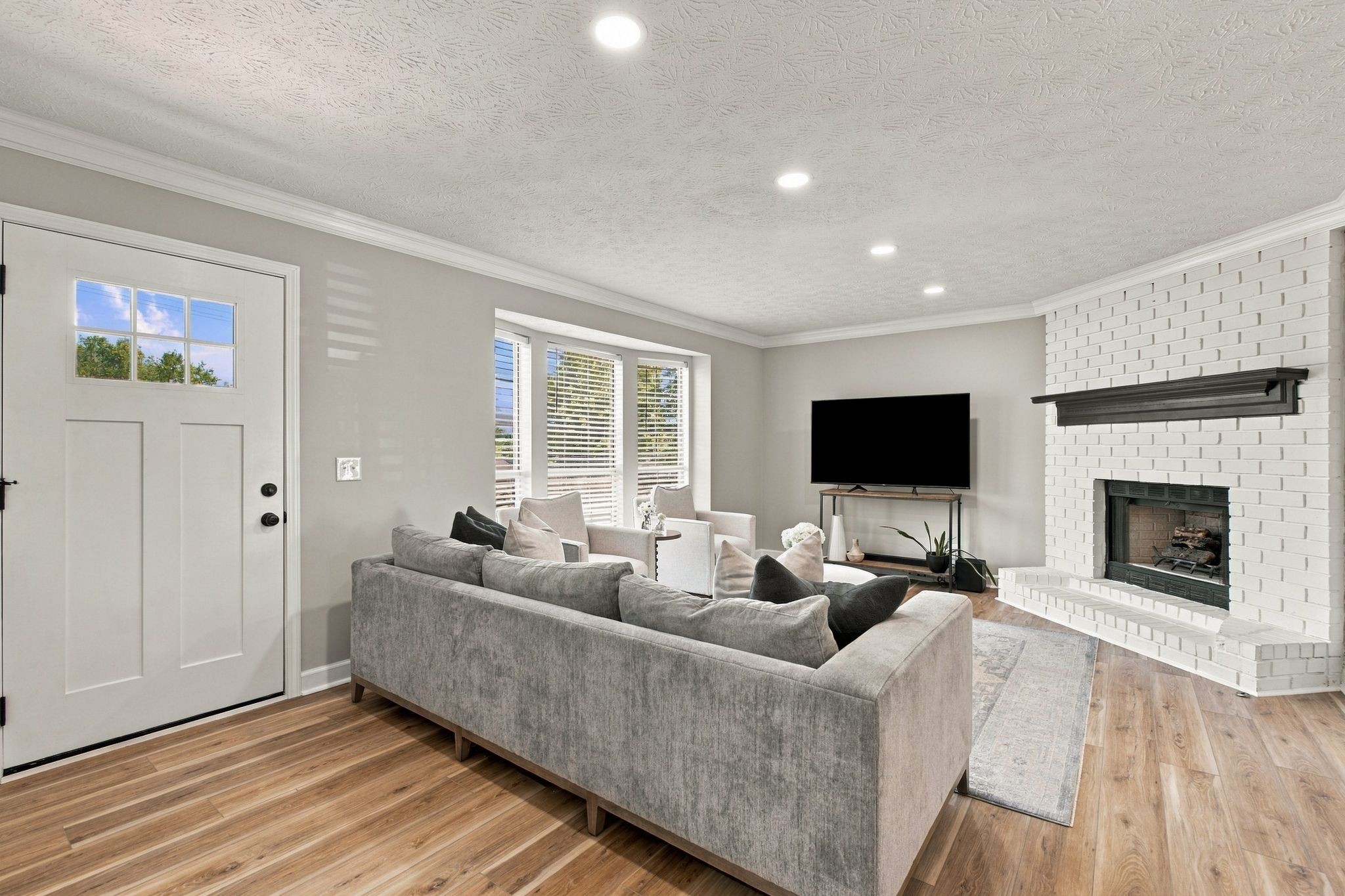 137 Luna Ln, Hendersonville, TN 37075