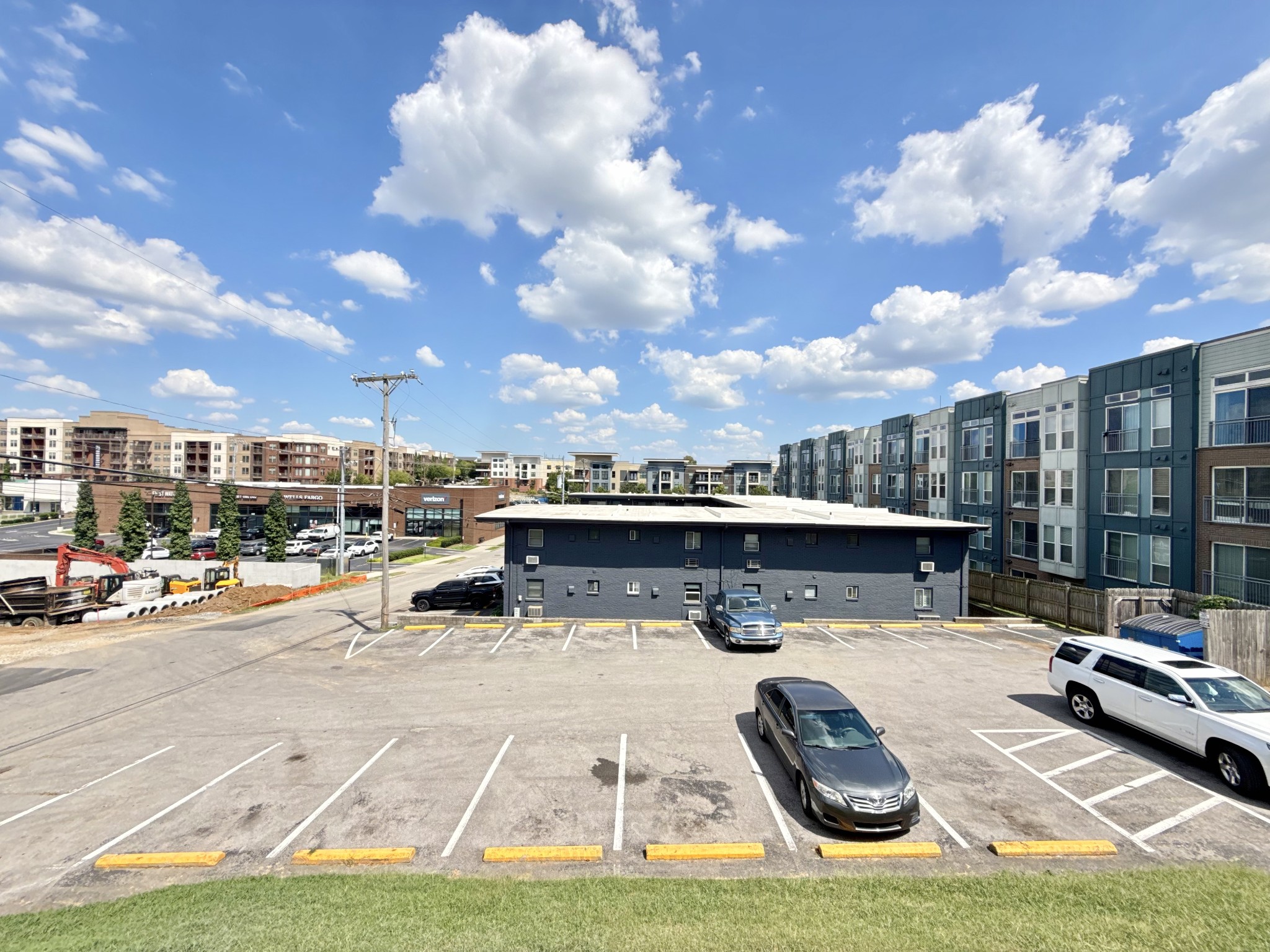 803 Hillview Hts #206, Nashville, TN 37204