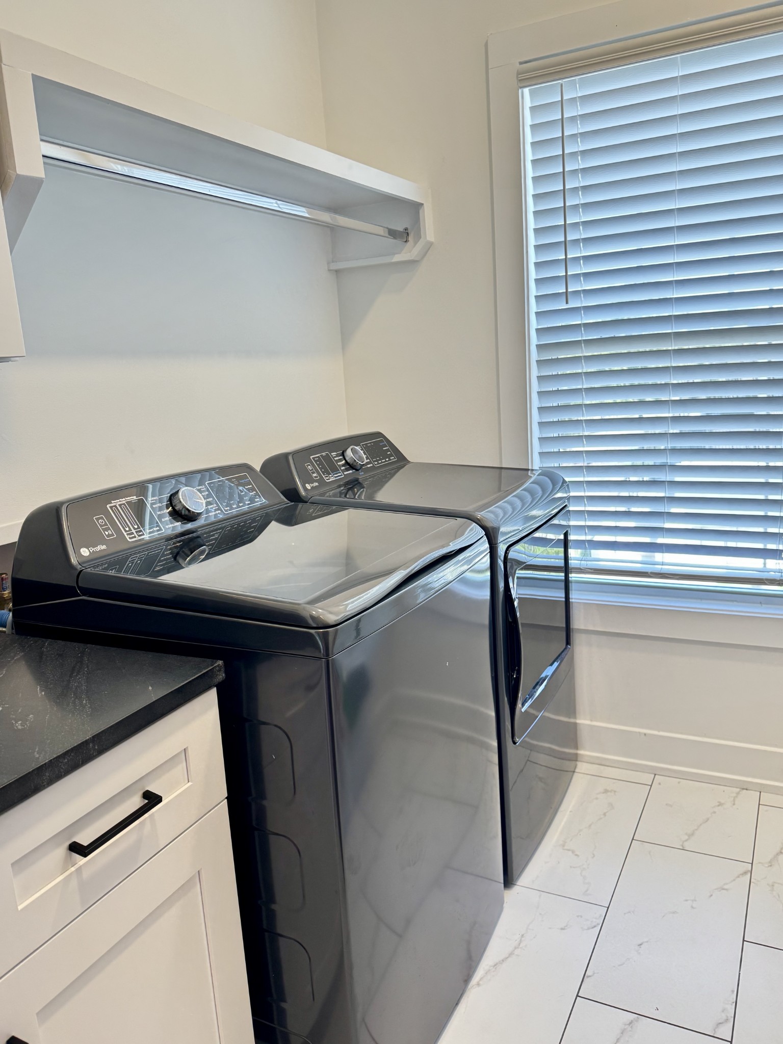 338A Ewing Dr, Nashville, TN 37207