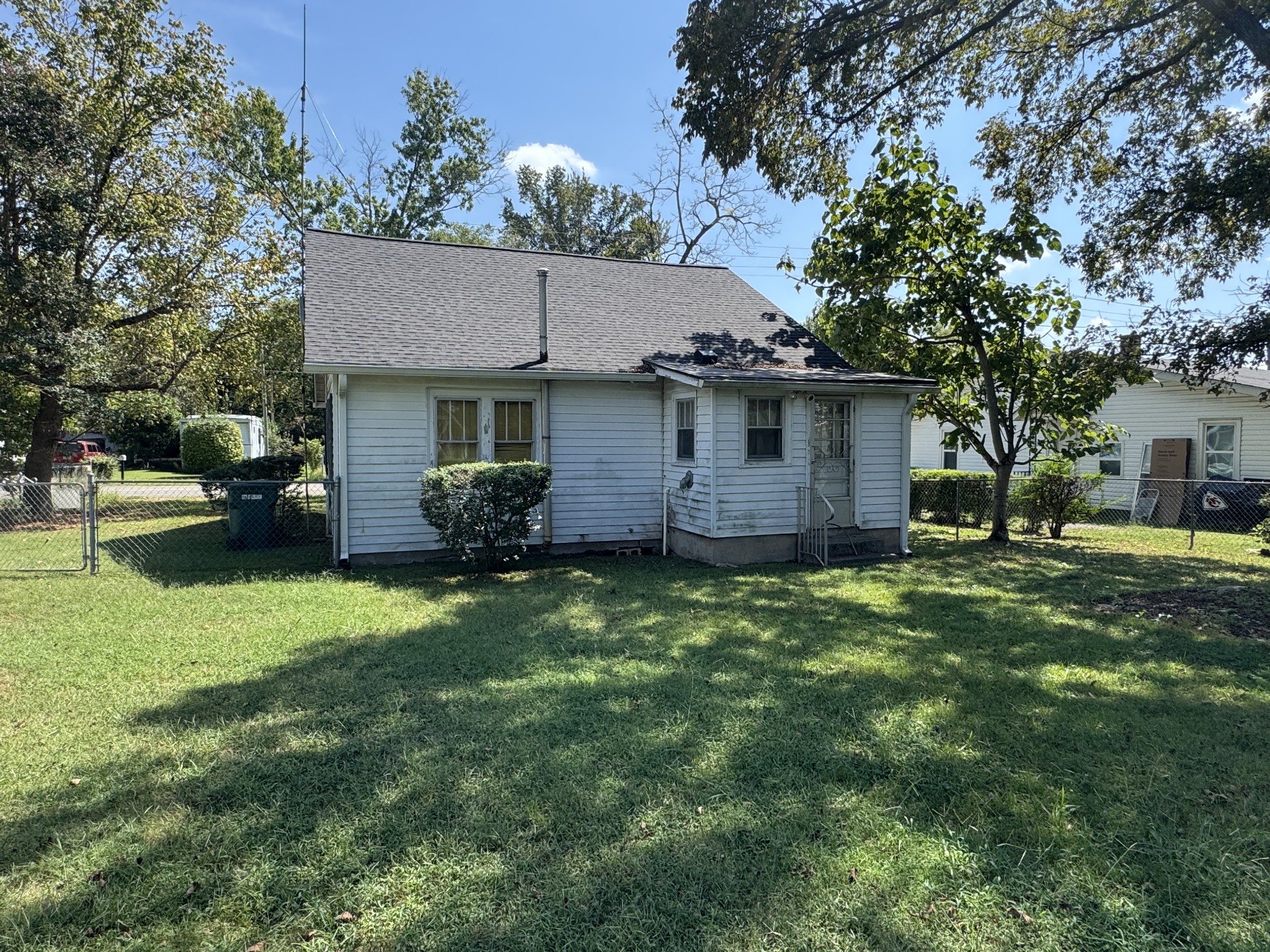 708 N Greenwood Ext, Lebanon, TN 37087