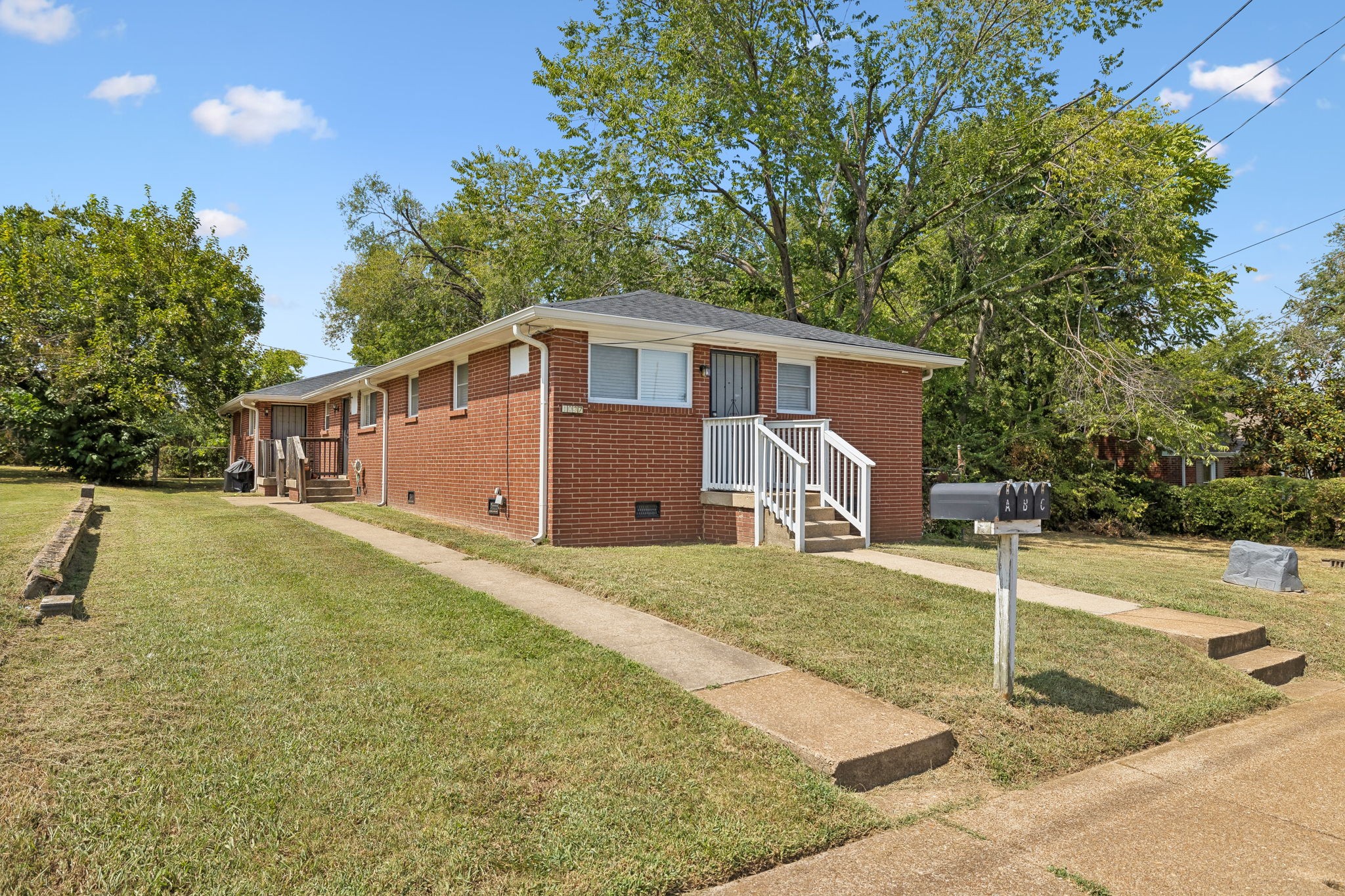 1037 31st Ave N, Nashville, TN 37209