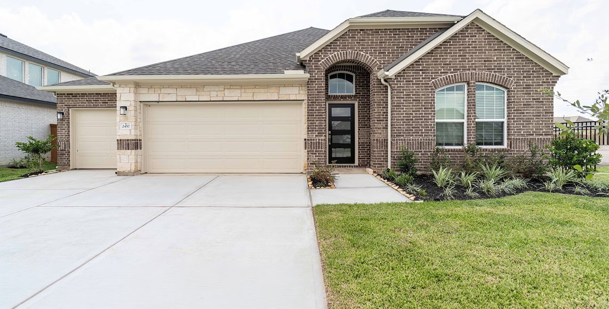 387 Single Creek Dr, White House, TN 37188