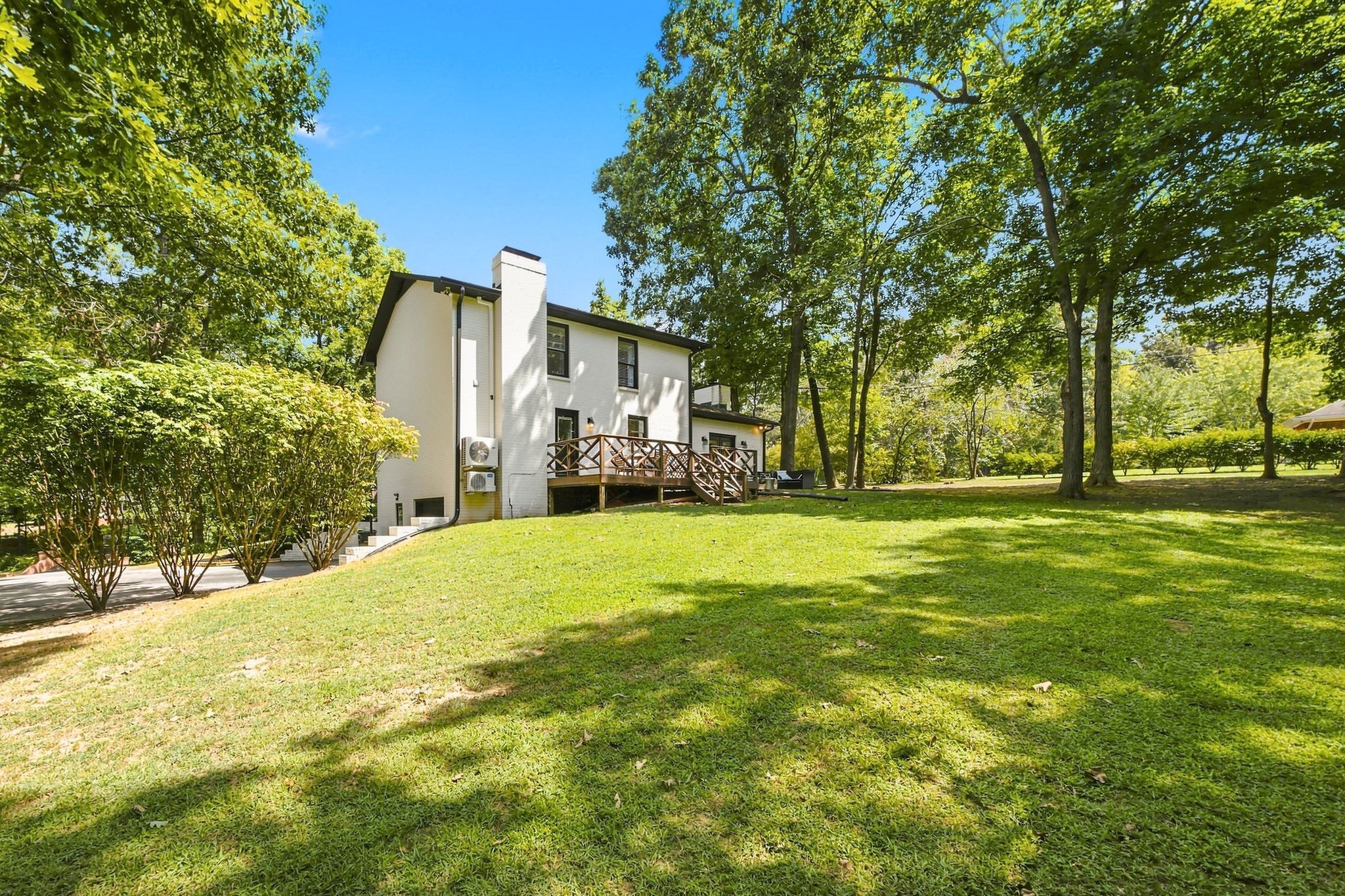 100 Stephen Nicks Dr, Dickson, TN 37055