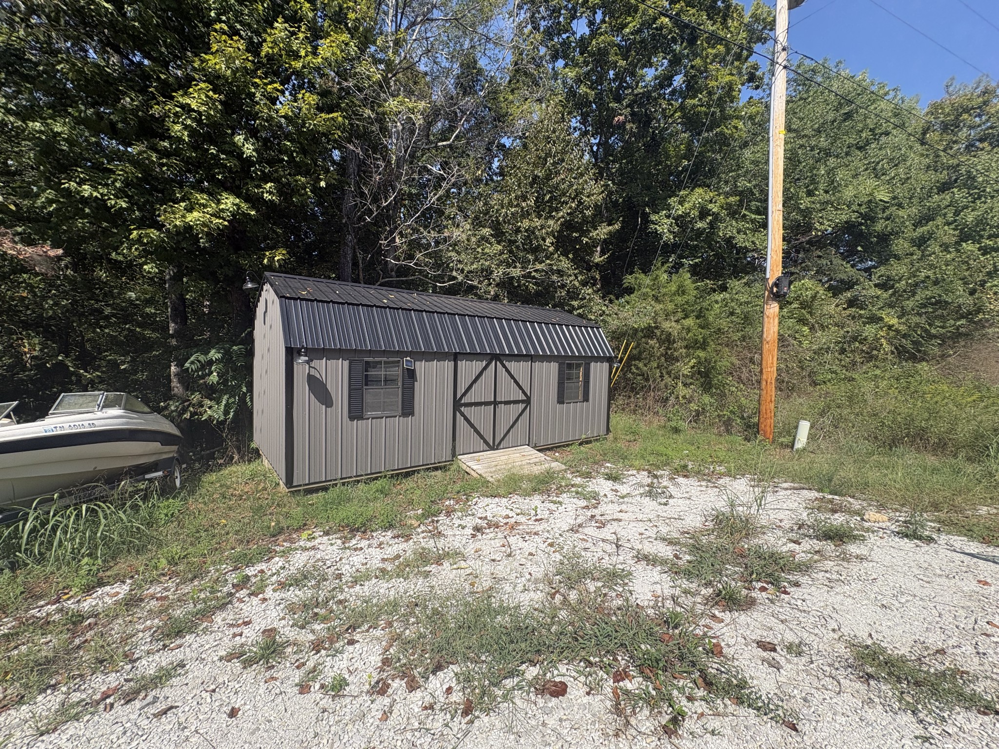 1187 Old Lock A Rd, Charlotte, TN 37036