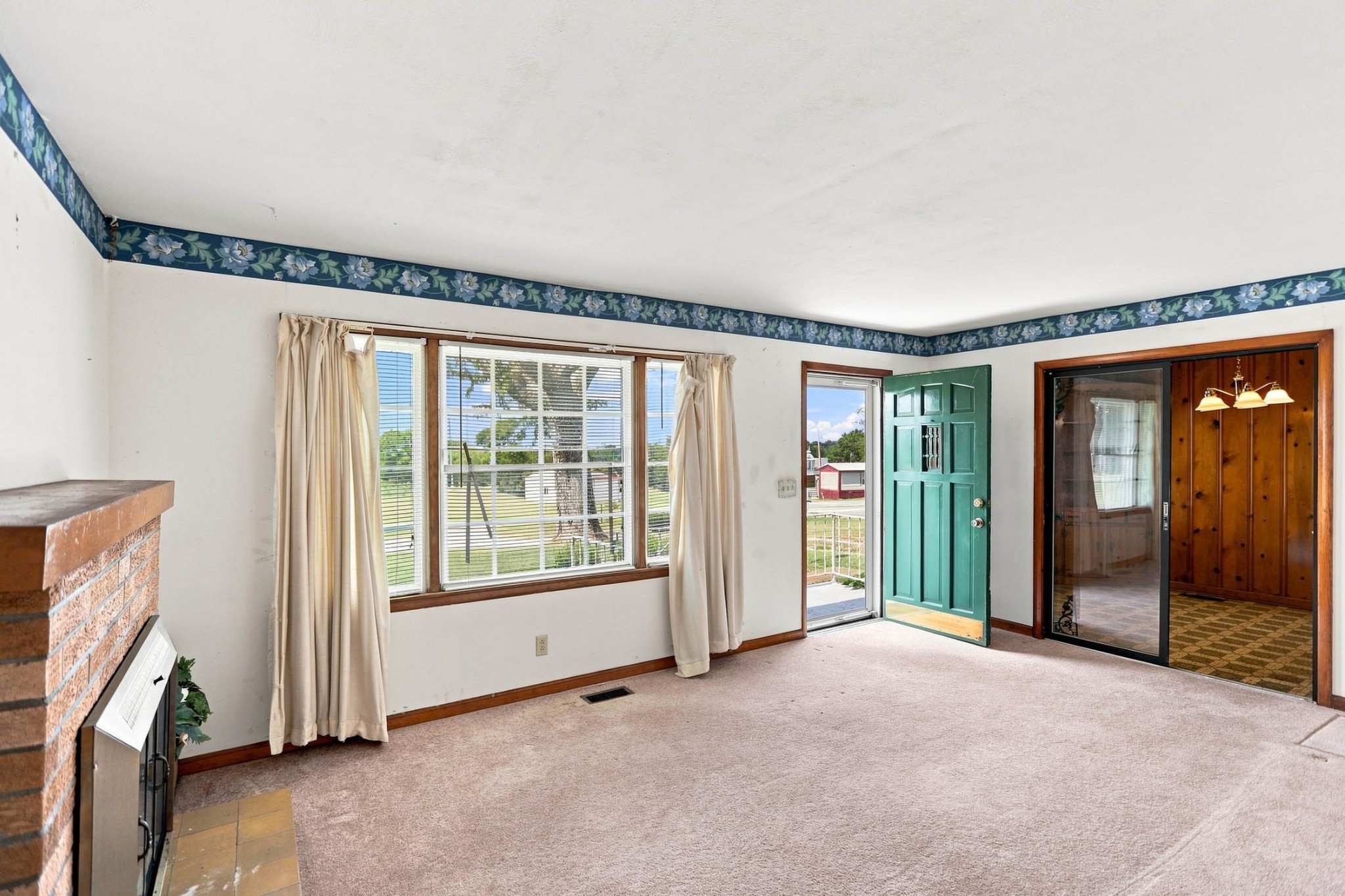 4423 Highway 76, Cottontown, TN 37048