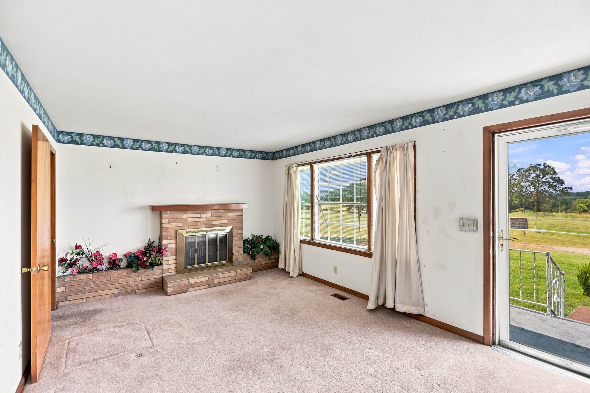 4423 Highway 76, Cottontown, TN 37048