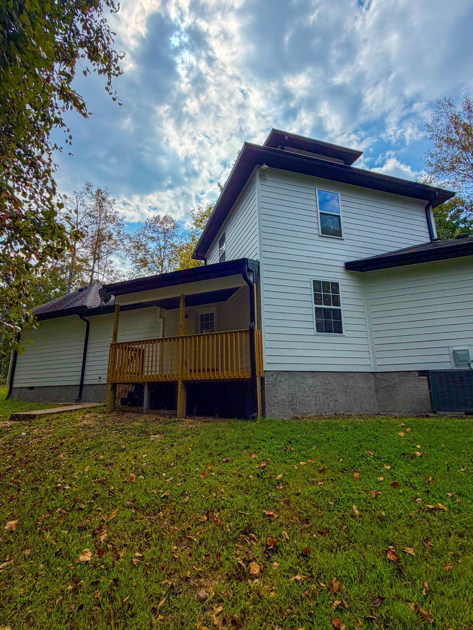 397 Buck Perry Rd, Bethpage, TN 37022