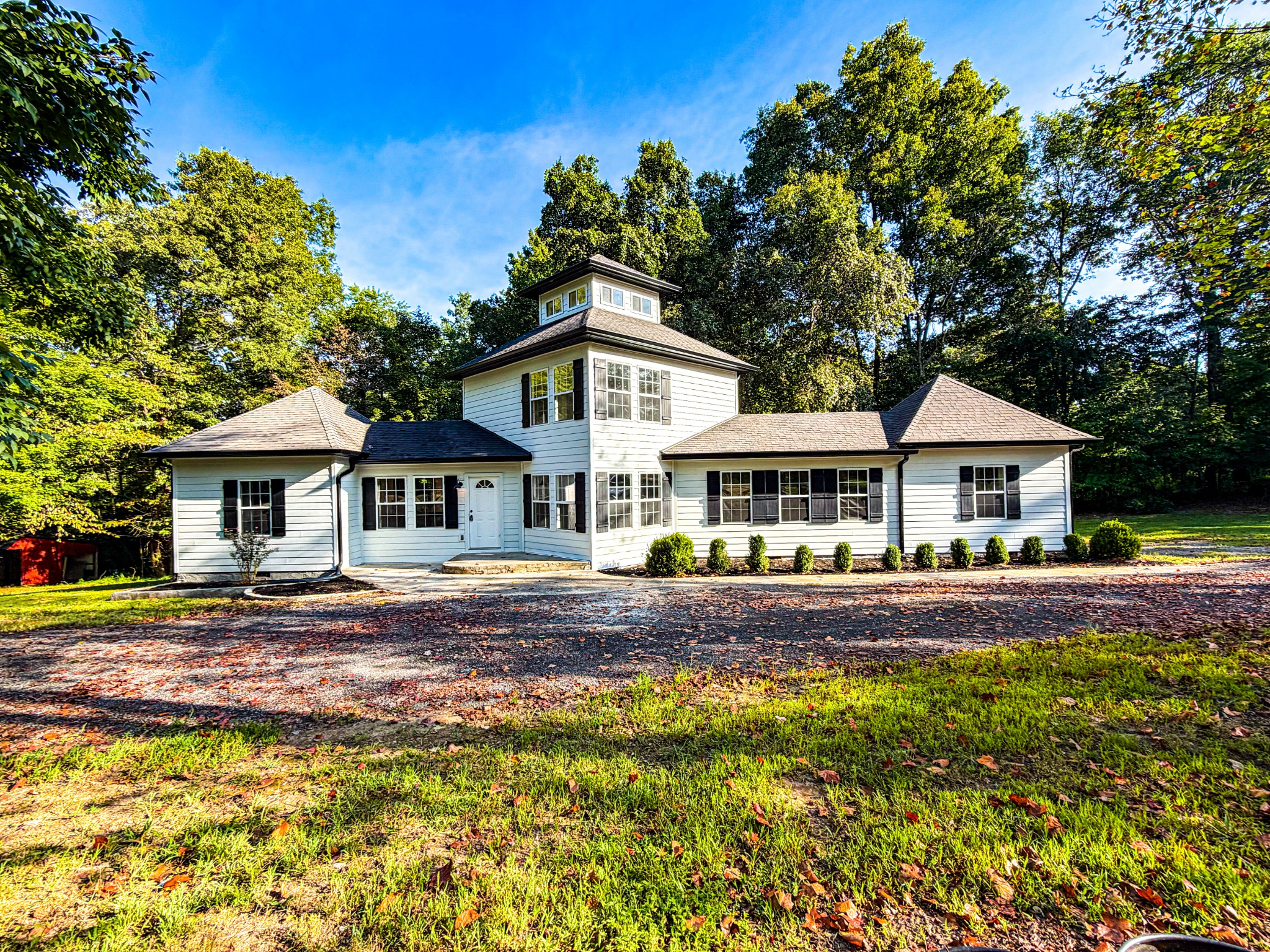 397 Buck Perry Rd, Bethpage, TN 37022