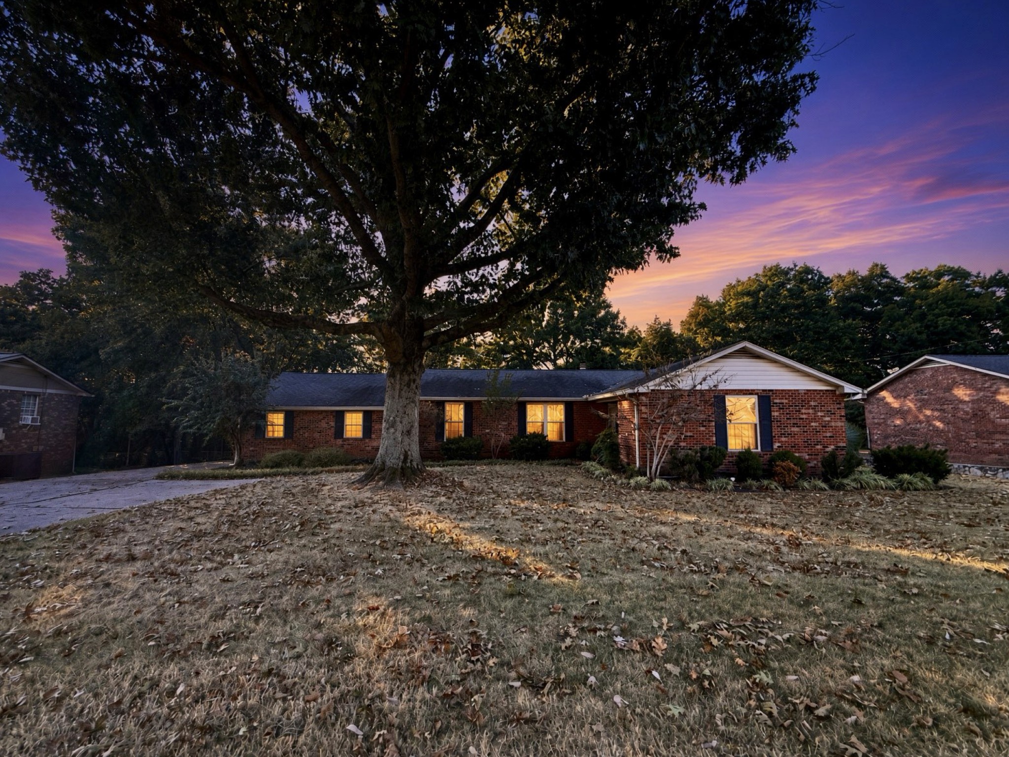 344 Clearlake Dr W, Nashville, TN 37217