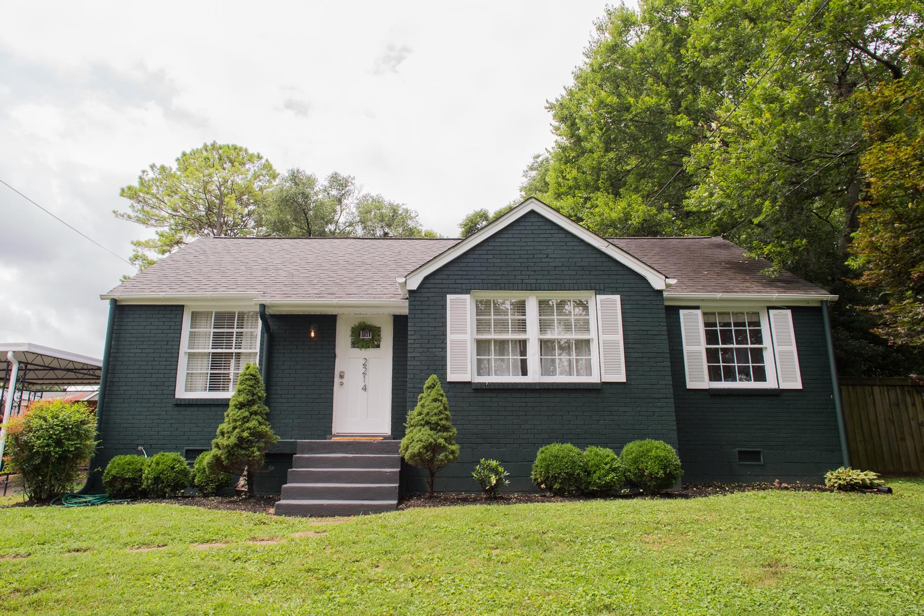 2214 Fernwood Dr, Nashville, TN 37216