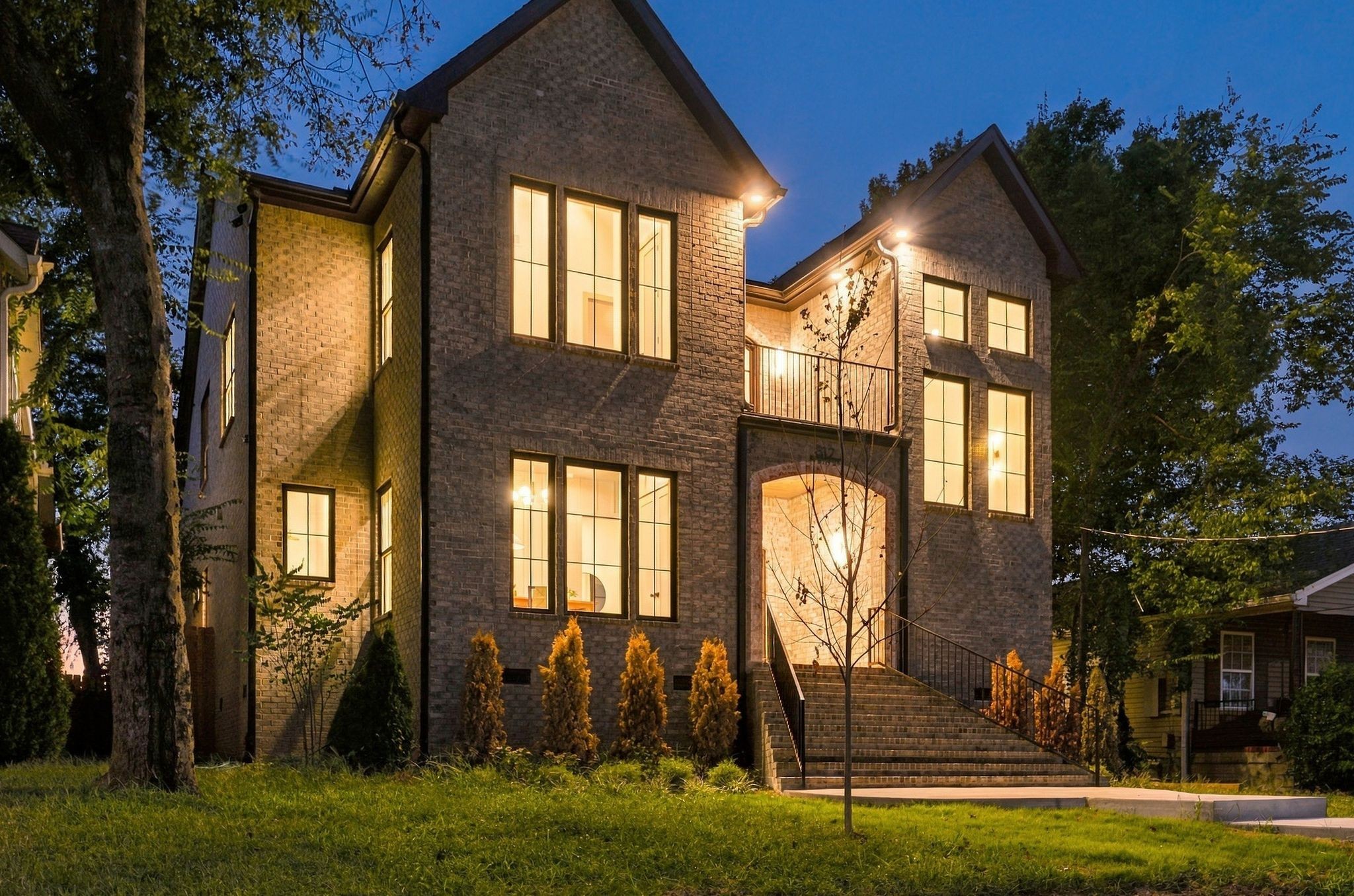 812 N 6th St, Nashville, TN 37207