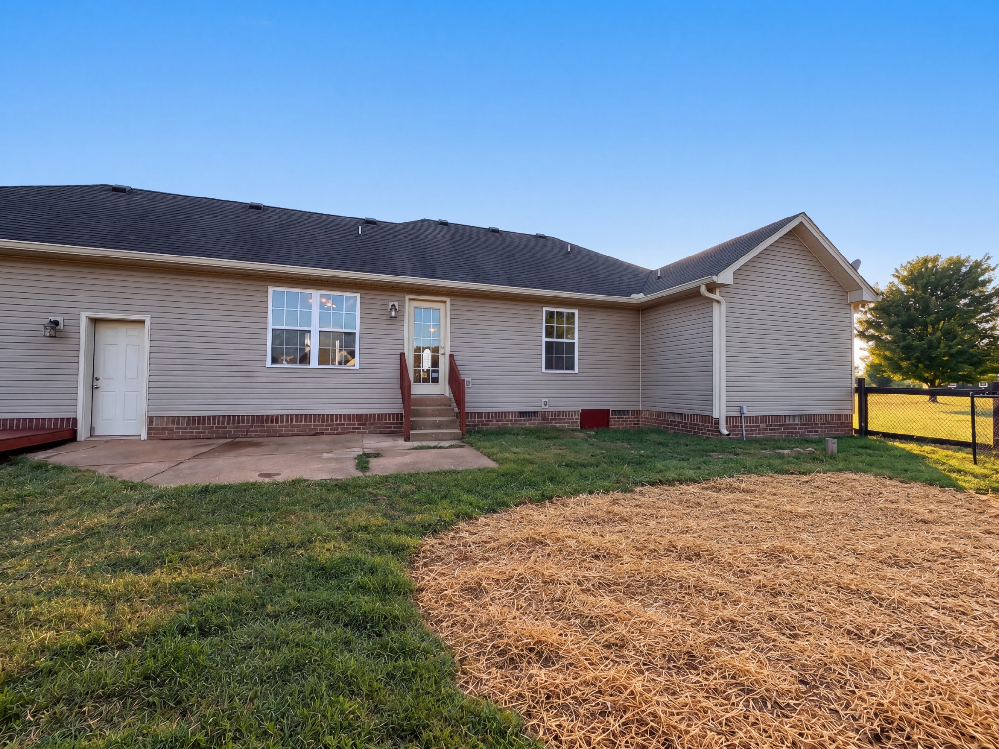 111 Beaver Creek Dr, Portland, TN 37148