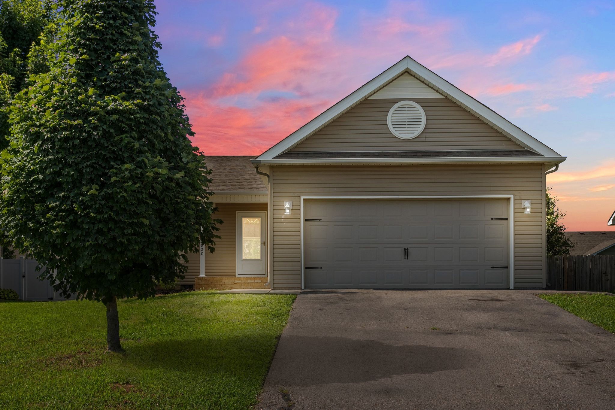 1820 Emily Ln, Columbia, TN 38401