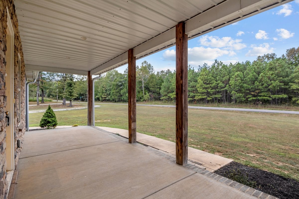 2250 Butcher Ridge Rd, Cumberland Furnace, TN 37051