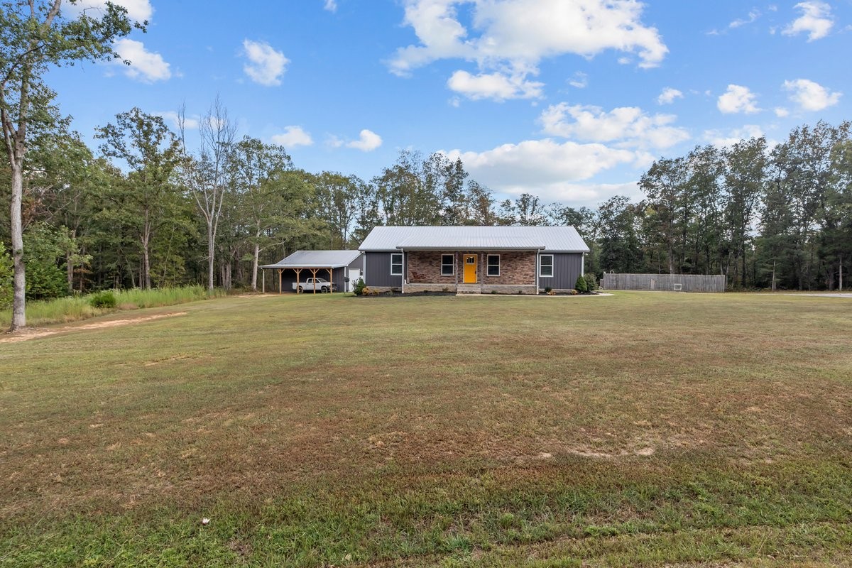 2250 Butcher Ridge Rd, Cumberland Furnace, TN 37051