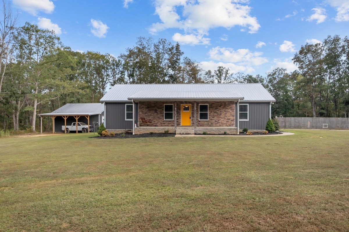 2250 Butcher Ridge Rd, Cumberland Furnace, TN 37051