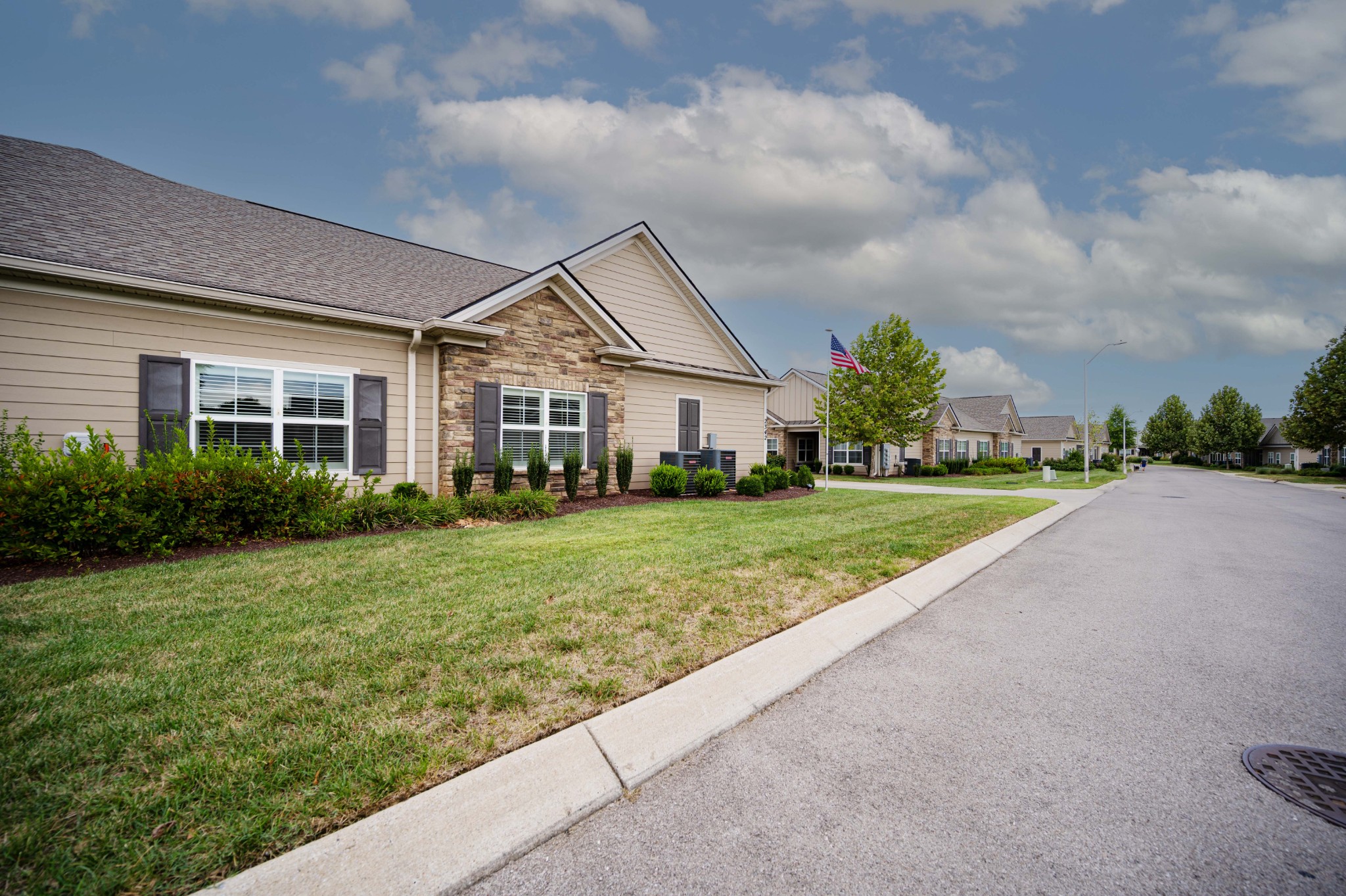 2342 Stonecenter Ln, Murfreesboro, TN 37128