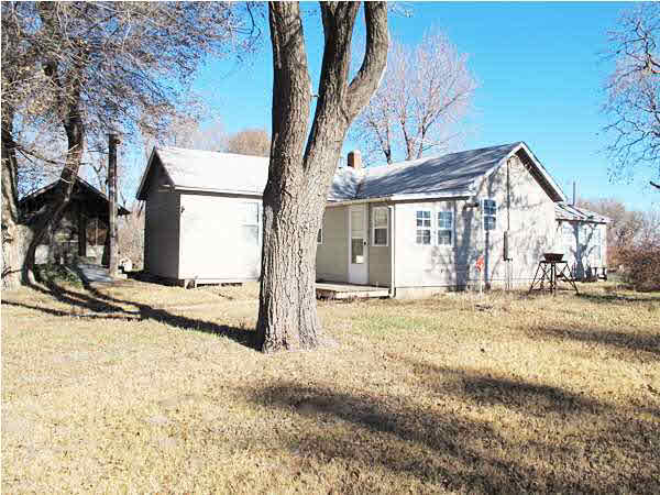 6605 S Avery Rd, Plevna, KS 67568
