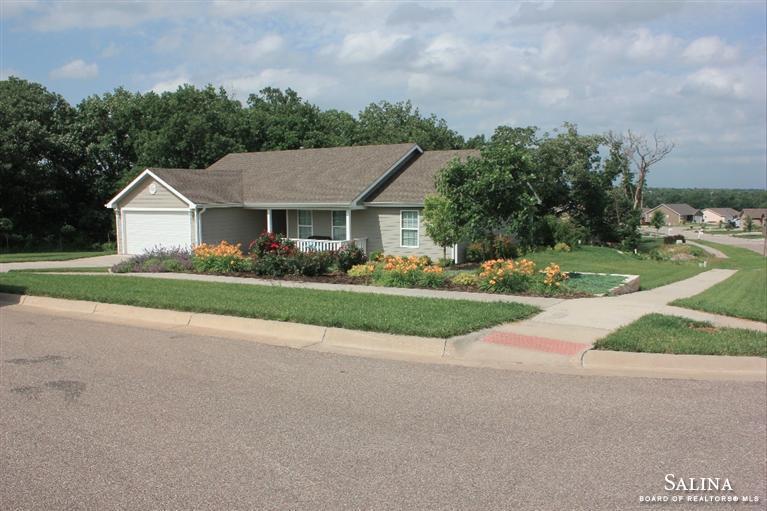 115 Hunter, Manhattan, KS 66503