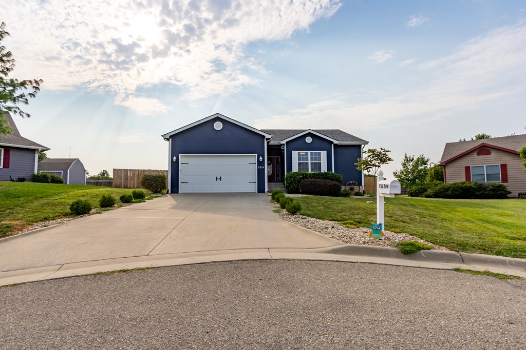 2214 Elk Ct, Junction City, KS 66441
