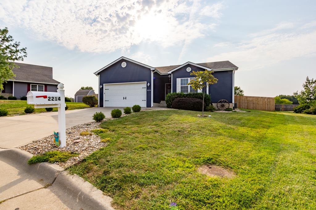 2214 Elk Ct, Junction City, KS 66441