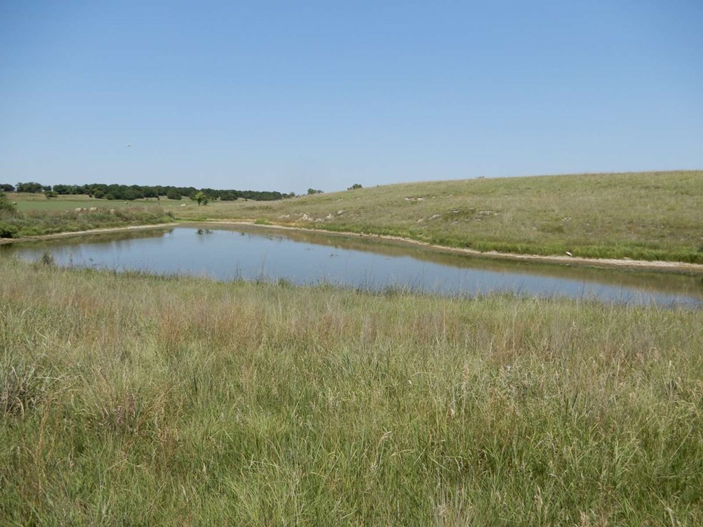 2444 250th, Lincolnville, KS 66858