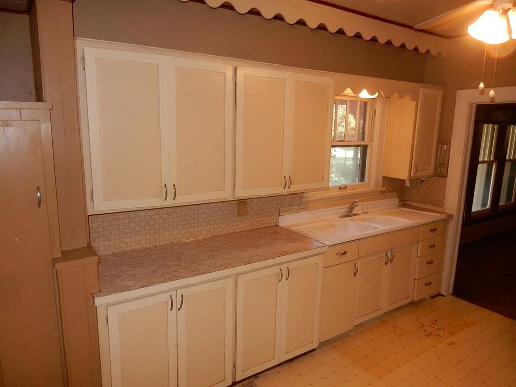 2513 Unicorn, Lincolnville, KS 66858