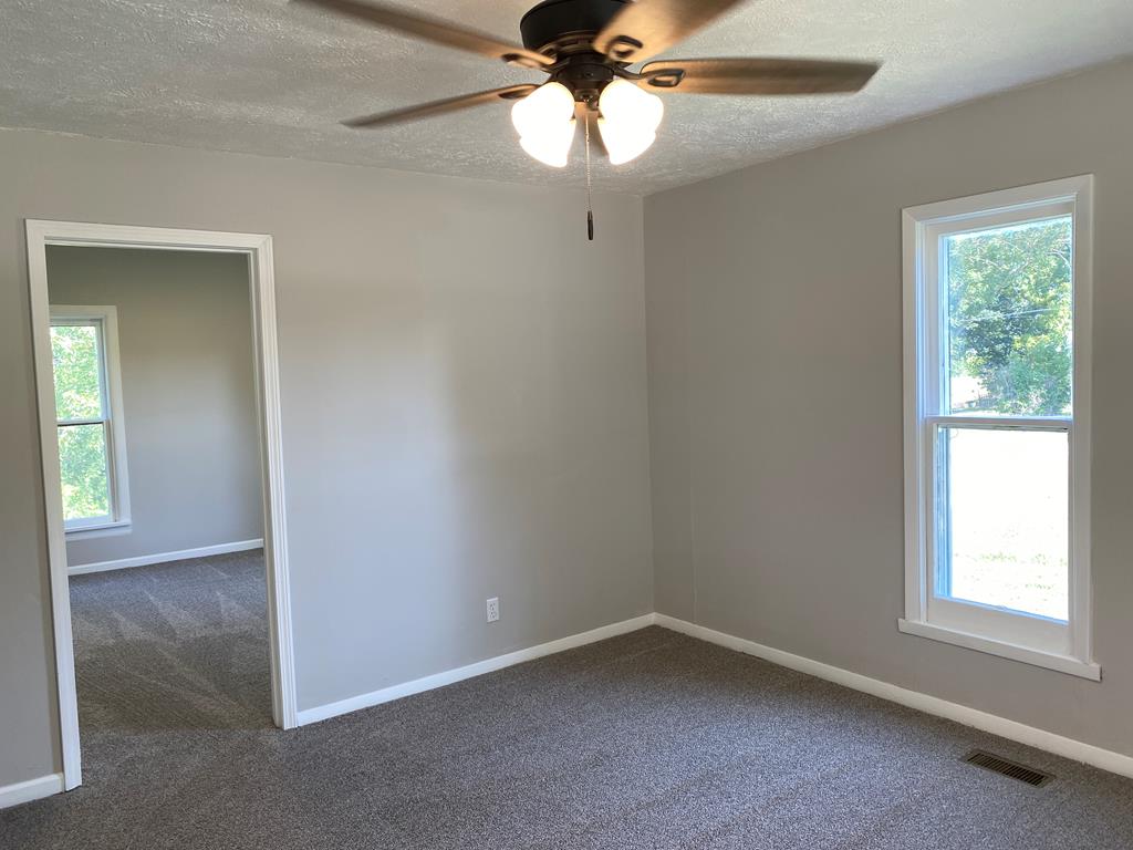 418 S Commercial, Mankato, KS 66956