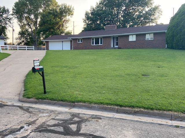 314 Meadowlark Dr, Lyons, KS 67554
