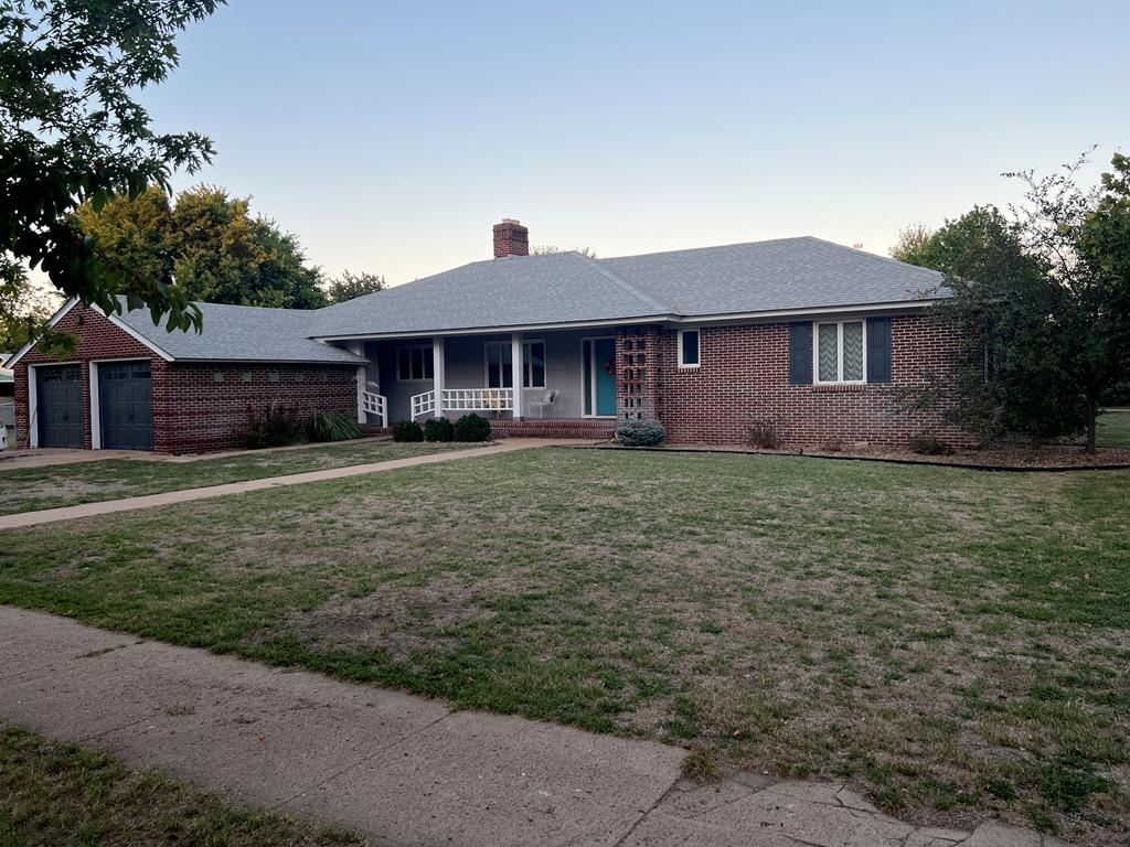 402 N Union St, Stafford, KS 67578