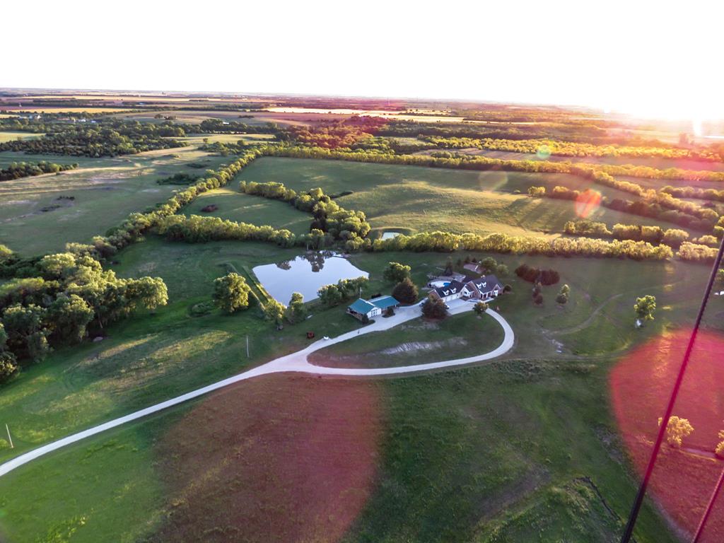 2107 19th Ave, Mcpherson, KS 67460