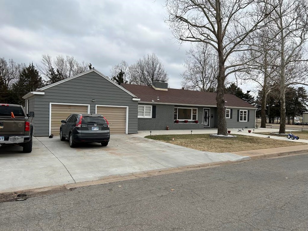 200 N Buffalo St, Stafford, KS 67578