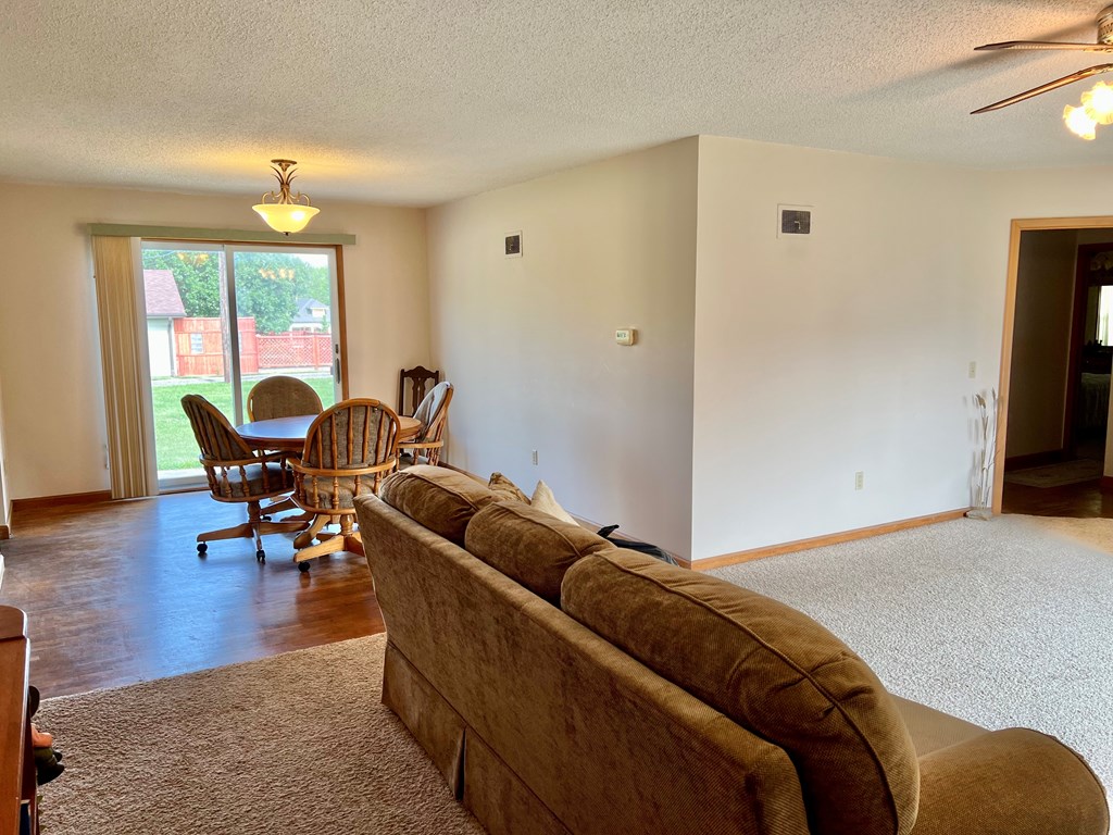 416 N High, Mankato, KS 66956