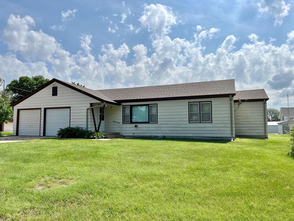 416 N High, Mankato, KS 66956