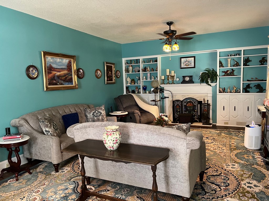 405 S Center, Mankato, KS 66956