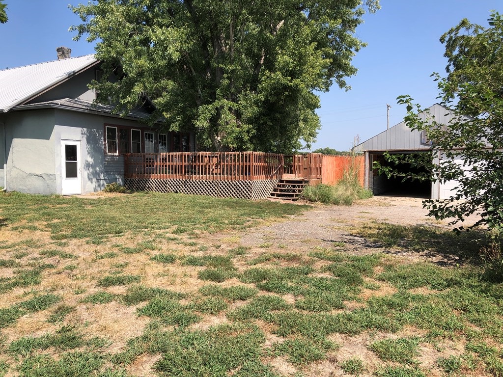 402 Arcadia, Clifton, KS 66937