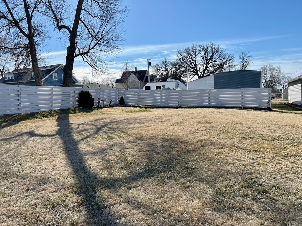 217 W Jefferson, Mankato, KS 66956