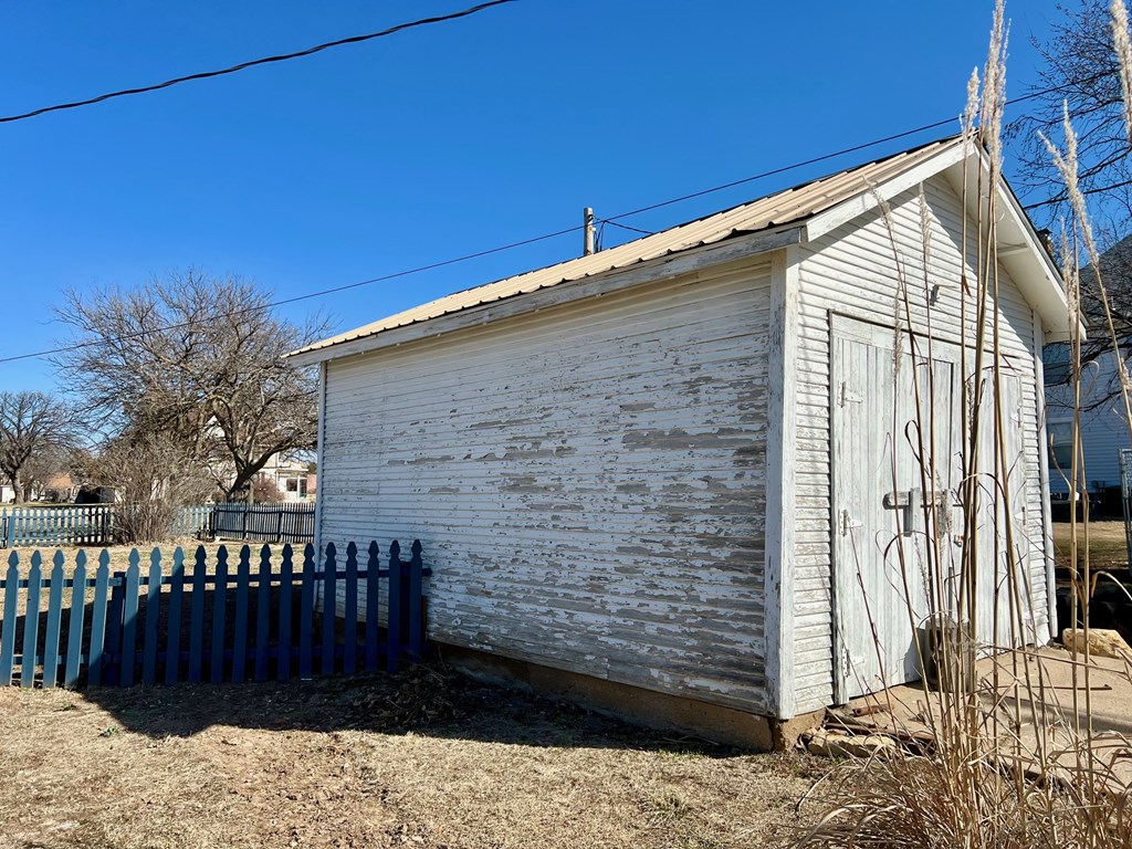 217 W Main, Mankato, KS 66956