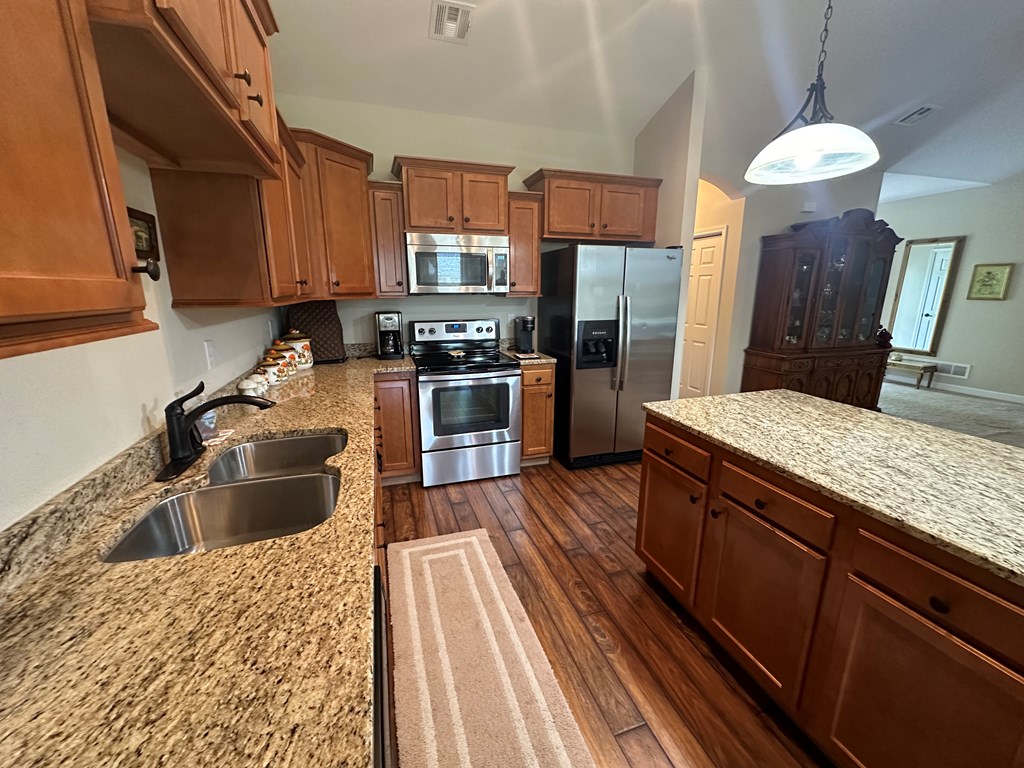 2516 Bellerive Dr, Manhattan, KS 66503