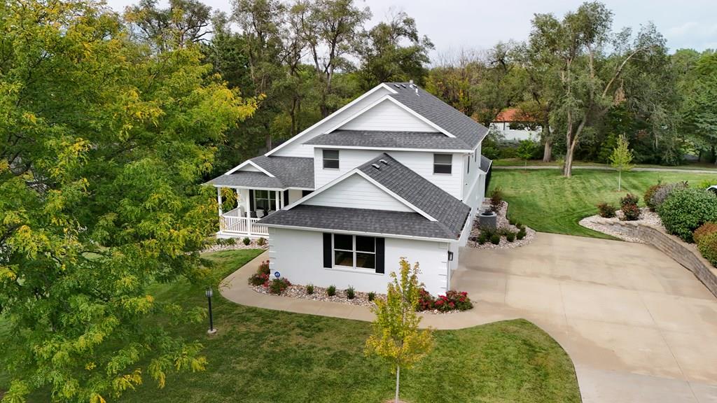 1145 Columbine Cir, Salina, KS 67401